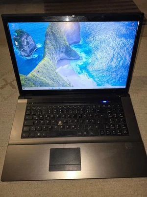 Terra Mobile W271CZ, 6 GB DDR3, 128 GB SSD, Intel Celeron 1037U, Win 10 Home - Bild 1 von 4