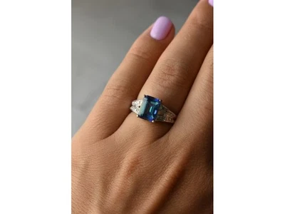 925 Sterling Silver Blue Spinel Ring Size 6.5 - Image 1 of 4