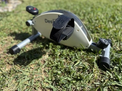 3D Innovations DeskCycle FBA_TT-DSC Under Desk Bike Pedal Trainer - White - Image 1 of 4