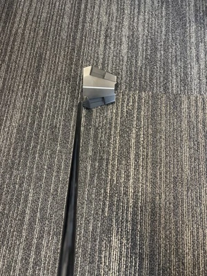 Putter para diestros Le Mans Toulon Foto 1 de 4