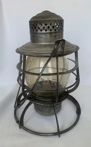 Lehigh Valley Railroad Lantern With Clear 6" Marked LVRR Globe In A Panel - Picture 1 of 9