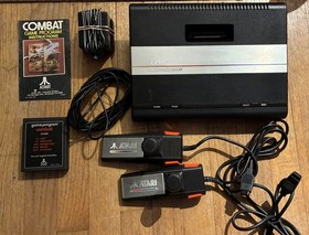 Atari 7800 Console TESTED Complete - Controllers, Adapter, RF cable, a 2600 game