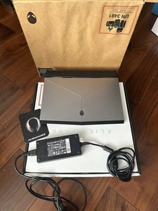 Alienware R3 13" Gaming Laptop i7 7700HQ 16GB RAM 1.25TB SSD GTX1060 QHD TOUCH - Picture 1 of 24