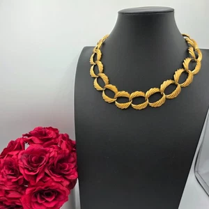 Collar de eslabones ovalados tono dorado Napier llamativo diseñador joyería vintage clásico - Imagen 1 de 8