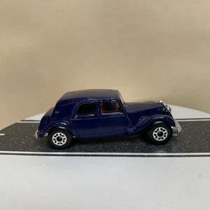 Matchbox Dinky Blue Citroen Traction Avant 15CV w/Red Interior MB-44 1:64  - Picture 1 of 12