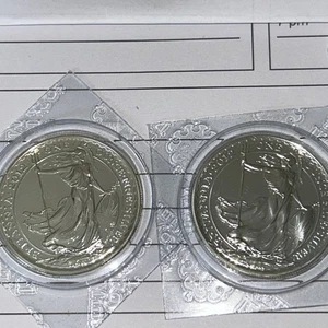 2x 2012 Silver Britannia £2 Coin .958 in royal mint packaging minor toning - Picture 1 of 5