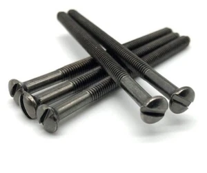 M3.5 x 50MM NEGRO NÍQUEL TORNILLO ENCHUFE TOMA CORRIENTE TORNILLO ELÉCTRICO - Imagen 1 de 4