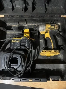 Dewalt Dc825 Impact Driver, Dewalt Dc9096 Battery And Dewalt Dw9116 Charger. - Picture 1 of 7
