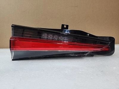 💥Lexus NX 300H MK1 2017-2021 发球杆左 LH 后灯动态 LED 整容 — 第 1/4 张图片