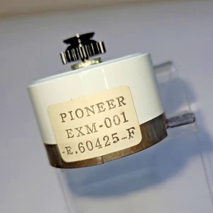 Motor eléctrico Pioneer EXM-001 DC nuevo stock antiguo - Imagen 1 de 7