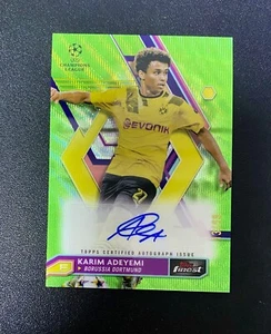 2022 Topps Finest UEFA Karim Adeyemi Autografi Rifrattore Verde Auto /99 - Foto 1 di 2