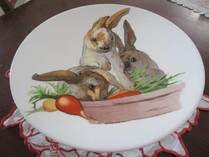 CUTE CAKE STAND WITH RABBITS AND CARROTS - Bild 1 von 7