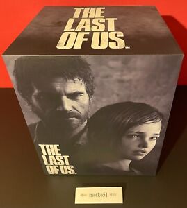 The Last of Us Post Pandemic Edition Joel & Ellie Statue PS3 Rare