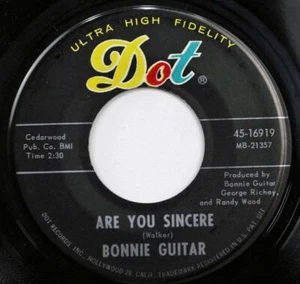 Bonnie Guitar, Are You Sincere - The Tallest Tree, Dot Records 45-16919 - Picture 1 of 1