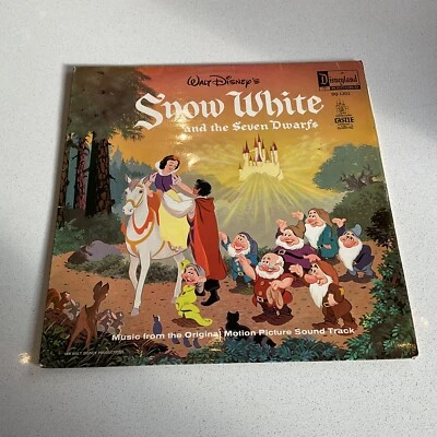Walt Disney’s Snow White and the seven dwarfs LP Record DQ-1201 1976 vintage - Image 1 of 4