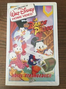 LES TRESORS DE WALT DISNEY ... LA BANDE A PICSOU … HÔTEL STRANGEDUCK ... VHS - Picture 1 of 4