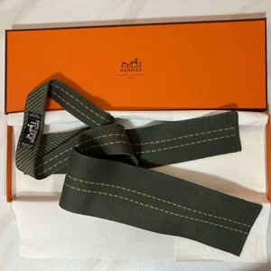 With box HERMES  Olive 100 Silk Tie Knit Tie - Picture 1 of 11