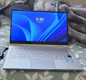 Samsung NP730QCJ 13.3" QLED Laptop Intel I7-10510U 1.8GHz, 12GB RAM, 462Gb SSD - Picture 1 of 9