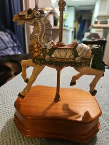 Vintage Carousel Horse Music Box “somewhere Out There” Wooden Base Tested - Picture 1 of 10
