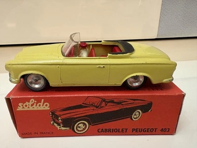 Voitures miniatures 1 /43 SOLIDO. Cabriolet Peugeot 403 - Photo 1/4