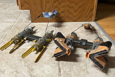 Hasbro Star Wars Episode One 1 Anakin Skywalker & Sebulba Pod Racer Lot Cover