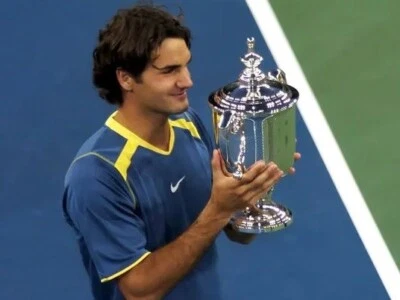 ● 罕见 RF FEDERER 美国公开赛 2005 年网球衬衫耐克男孩尺寸(12/13 年)L ● — 第 1/4 张图片