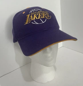 Los Angeles Lakers Logo Mütze Basketball Cap NBA Mütze lila verstellbar Wolloptik - Bild 1 von 11