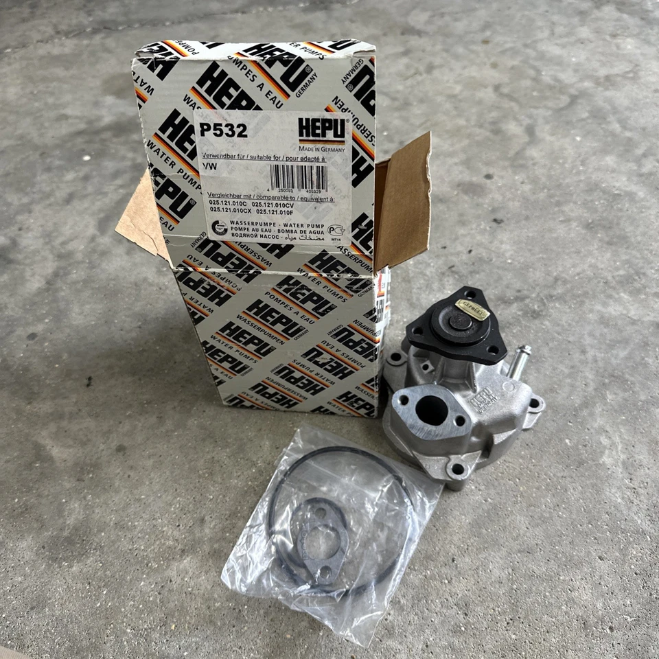 Bomba de agua HEPU P532 para VW Foto 1 de 4