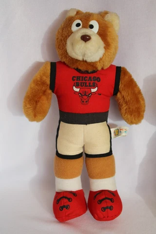 VINTAGE NBA CHICAGO BULLS PLUSH SOUVENIR MASCOT FIGURE 10" Cover