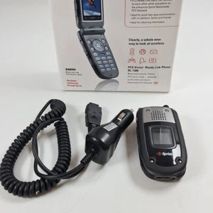 Sanyo SCP-7300 Silver/Black Flip Phone (Sprint) - Picture 1 of 16