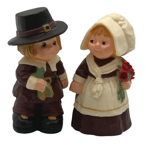Vtg Hallmark Merry Miniatures Pilgrim Couple Pair Boy & Girl Thanksgiving 1970s - Picture 1 of 17