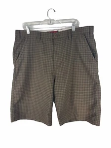 Hawk size 38 Plaided Men Short RN # 73277 - Picture 1 of 7