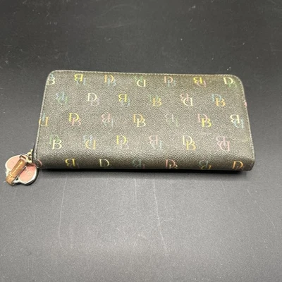 Cartera DOONEY & BOURKE Arco Iris Cremallera Alrededor Continental Signature DB (8" X 4") Foto 1 de 4