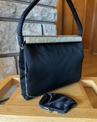 Bolso de noche vintage negro satinado nácar y monedero marco de latón años 60 Foto 1 de 4