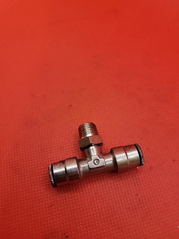 Push to connect fitting Tee 1/4" Tube X 1/8" NPT X 1/4" Tube #1119 - Image 1 of 1