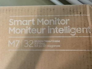 NEW 32" 4K Samsung M7 Smart Monitor S32DM703UN - Picture 1 of 2