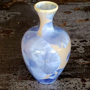 Jarrón de cerámica artística esmaltada cristalina azul pálido firmado Louise Reding 5,5" - Imagen 1 de 7