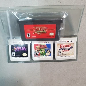 Small Zelda Game Collection - Picture 1 of 5