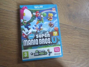 New Super Mario Bros U and New Super Luigi U (Wii U) uk tracked delivery - Picture 1 of 4