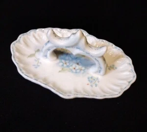 Vintage Cutlery Knife Spoon Rest Hand Painted Blue White Floral - Picture 1 of 10