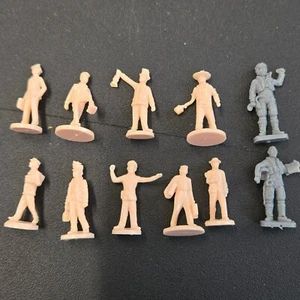 Figuras miniatura de plástico a escala HO de colección para maquetas de trenes - Imagen 1 de 7