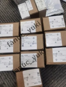 PI2098 IFM PI2098 sensore di pressione PI2098 nuovo di DHL spedizione veloce - Foto 1 di 1