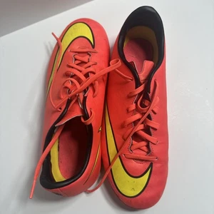 Nike Jr. Mercurial Kids Soccer Shoes Size 6Y - Picture 1 of 7