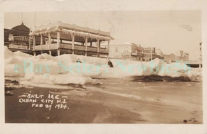 Ocean City NJ - SALT ICE AT PAVILION & STRAND THEATRE - RPPC Postcard - Imagen 1 de 2
