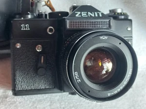 Cámara Zenit 11 SLR + Objetivo Helios 44m-4-1: 2,0/58mm (Zeiss Biotar) como nueva - Imagen 1 de 15
