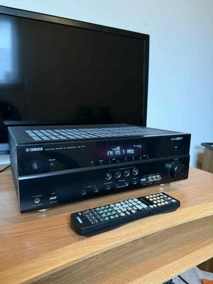 Yamaha RX-V571 - 7.1 Channel AV Receiver HDMI Home Theater - TESTED - Image 1 of 3
