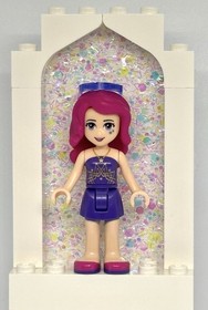 LEGO Friends Minifigure Livi Frnd146 from Set#41135-Livi&rsquo;s Pop Star House
