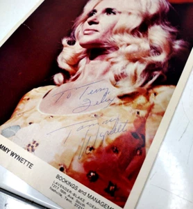VTG Tammy Wynette Autographed 8x10 Glossy EPIC Records Original Promo Photo 1975 - Picture 1 of 5