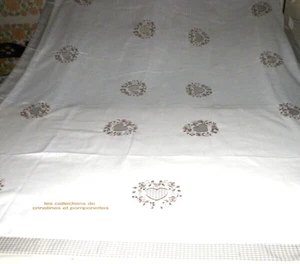 NAPPE BRODEE SUR POLYESTER LES COEURS BEIGES 165 X265 + 12 SERV*** - Picture 1 of 6