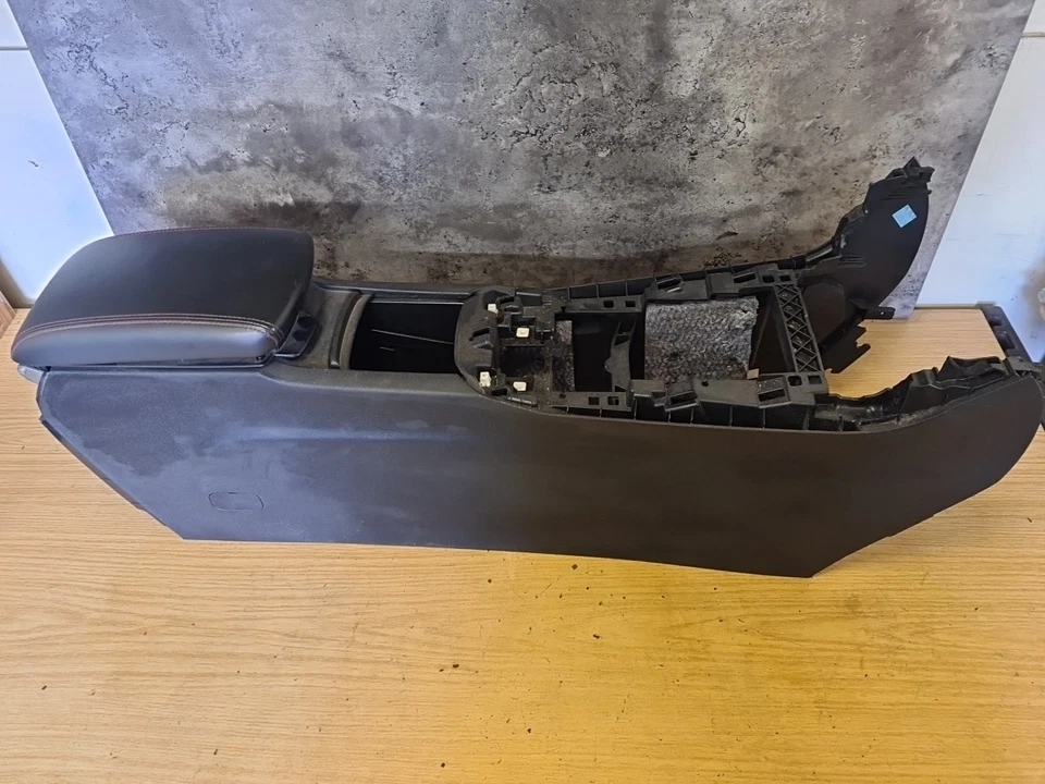 Peugeot 308 MK2 GT LINE 2016 consola central + reposabrazos 1799644XZD Foto 1 de 4